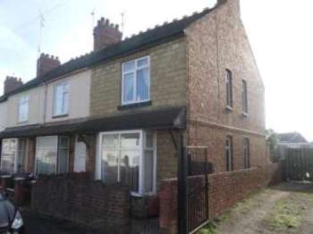 house front Image of 3 Bedroom End Of Terrace For Sale at Nuneaton Warwickshire Stockingford, CV10 8BW Image of house front
